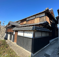 detached 